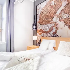  Appartement At Polen